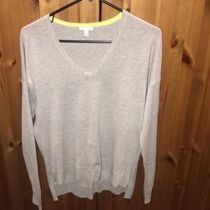 Gap v neck sweater size small